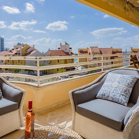 Marina 2Bdr Apartment With Balcony & Pool - 5Min From Beach By Lovelystay 쿼테이라 외부 사진