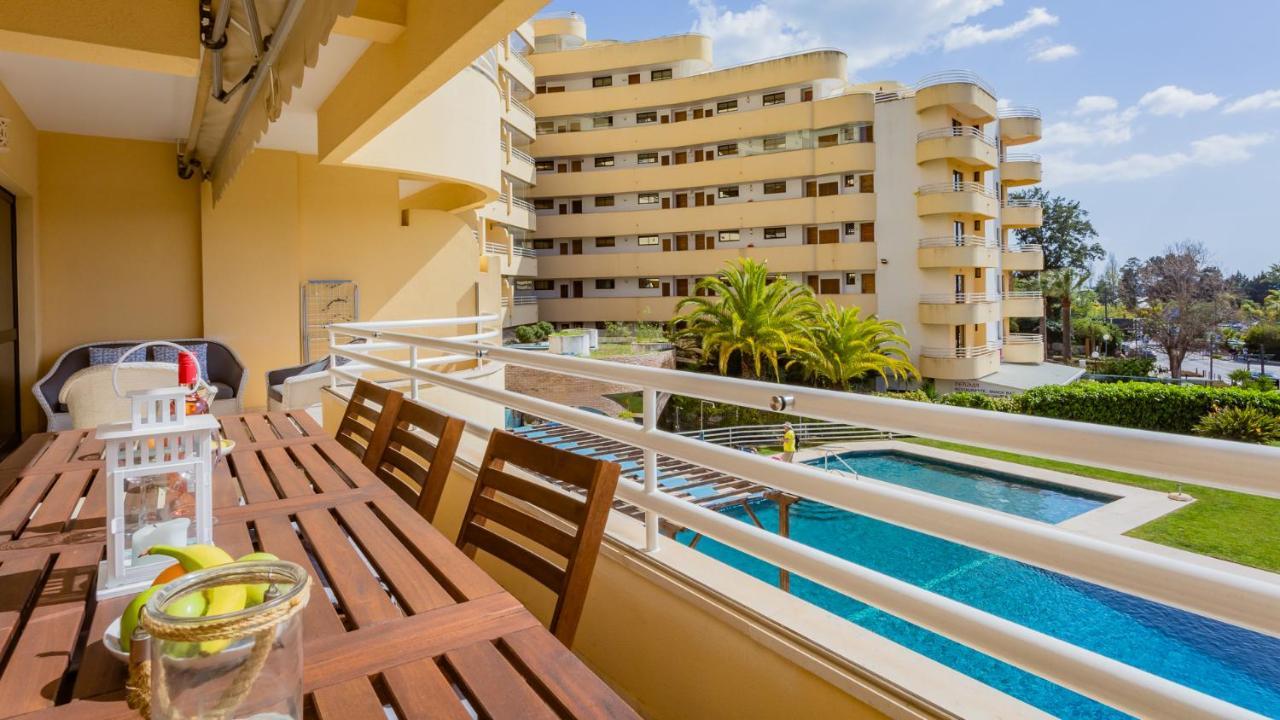 Marina 2Bdr Apartment With Balcony & Pool - 5Min From Beach By Lovelystay 쿼테이라 외부 사진
