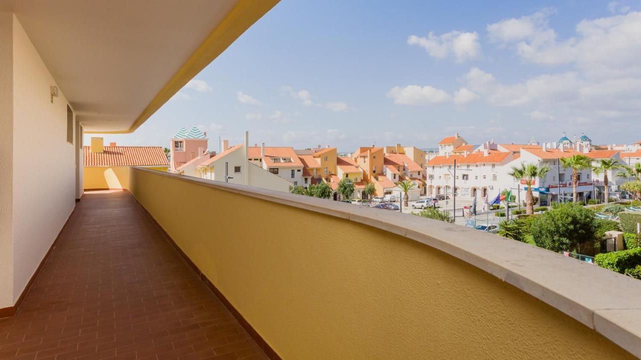 Marina 2Bdr Apartment With Balcony & Pool - 5Min From Beach By Lovelystay 쿼테이라 외부 사진