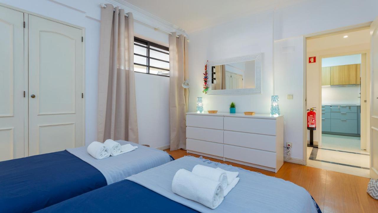 Marina 2Bdr Apartment With Balcony & Pool - 5Min From Beach By Lovelystay 쿼테이라 외부 사진